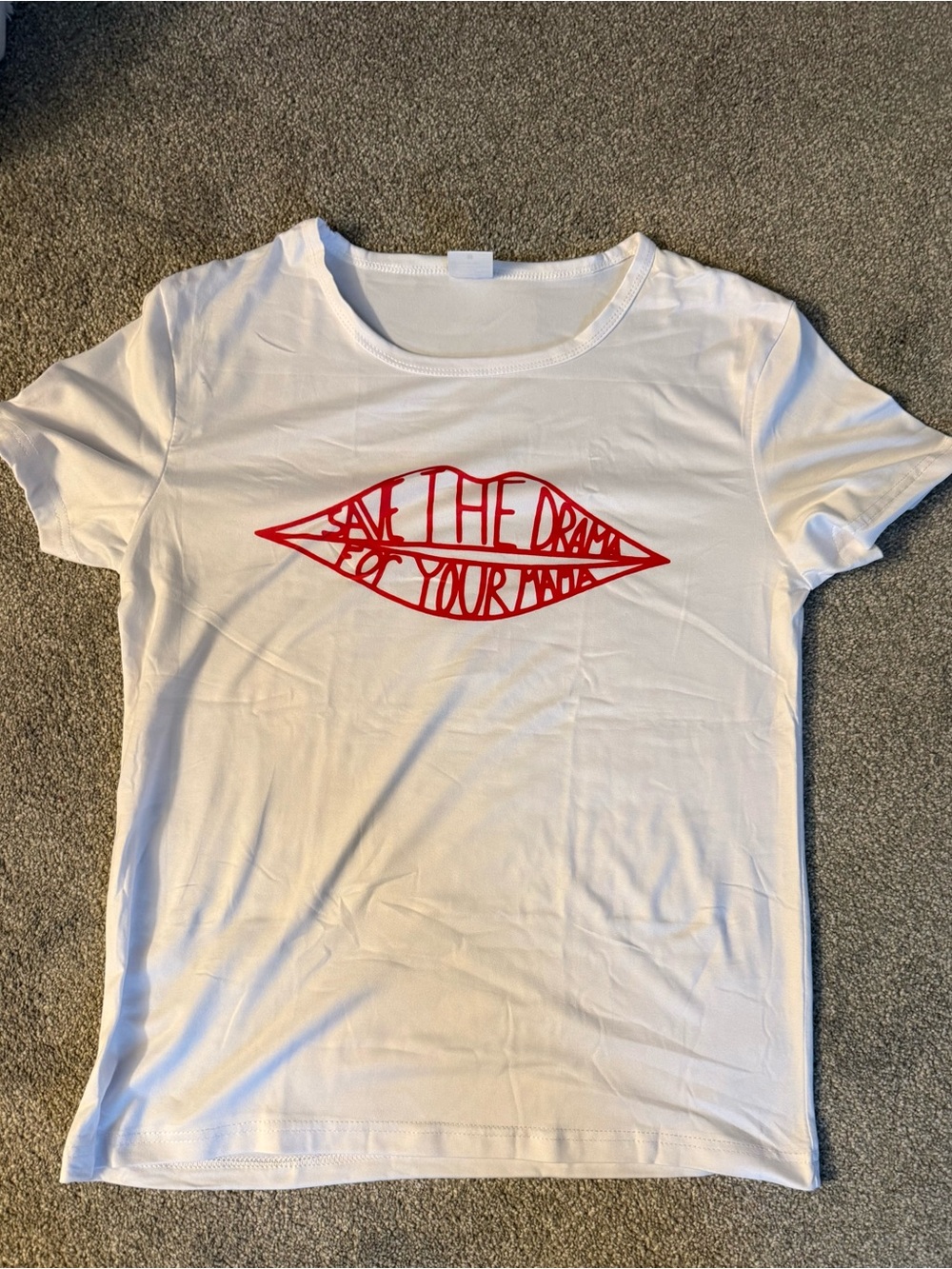NWT Save the Drama for Your Mama White Graphic Tee with Red Lip Print, Women’s M